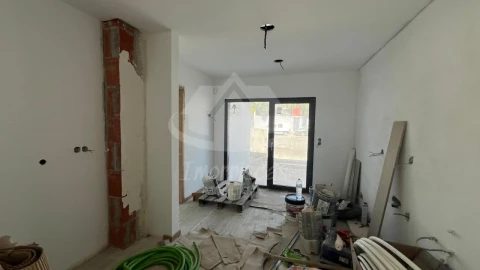 Moradia T3 para Venda em Santa Iria de Azoia, São João da Talha e Bobadela