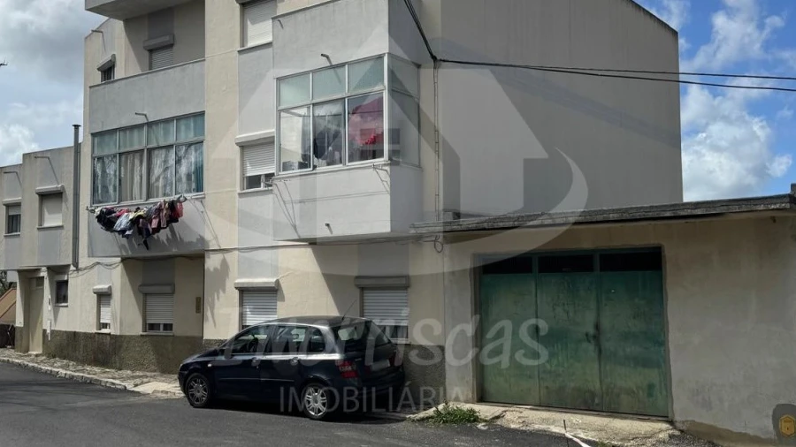 Prédio para Venda em Póvoa de Santo Adrião e Olival Basto