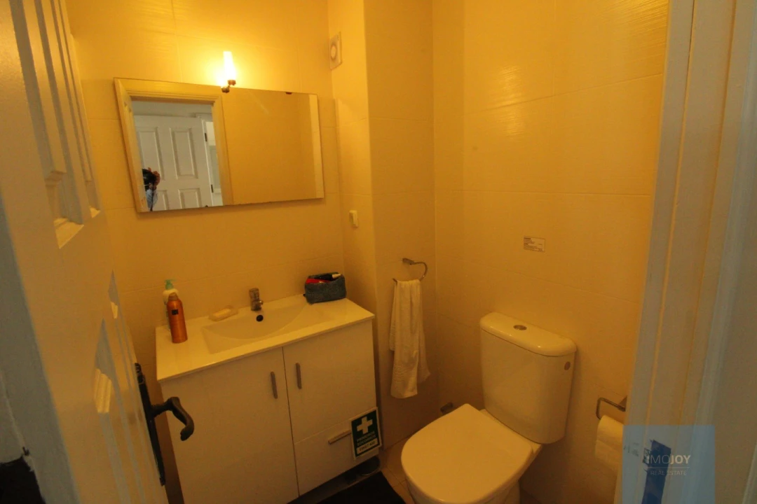 Apartamento T2 para Venda em Quarteira Foto 23