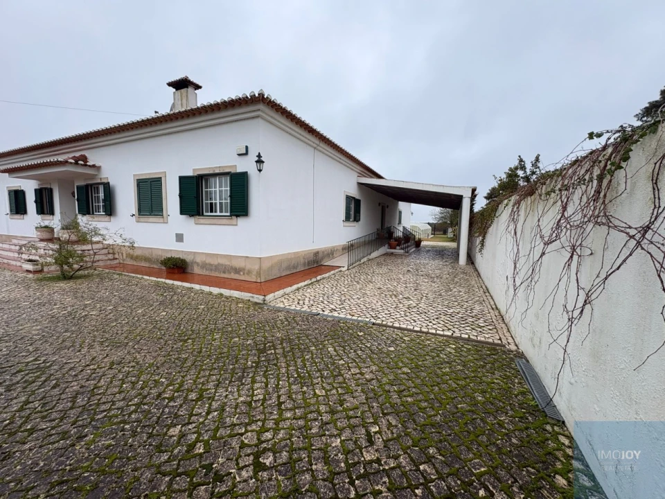 Moradia T6 para Venda em Benavente Foto 2