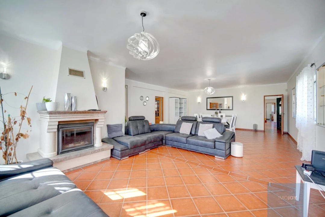 Moradia T6 para Venda em Benavente Foto 8