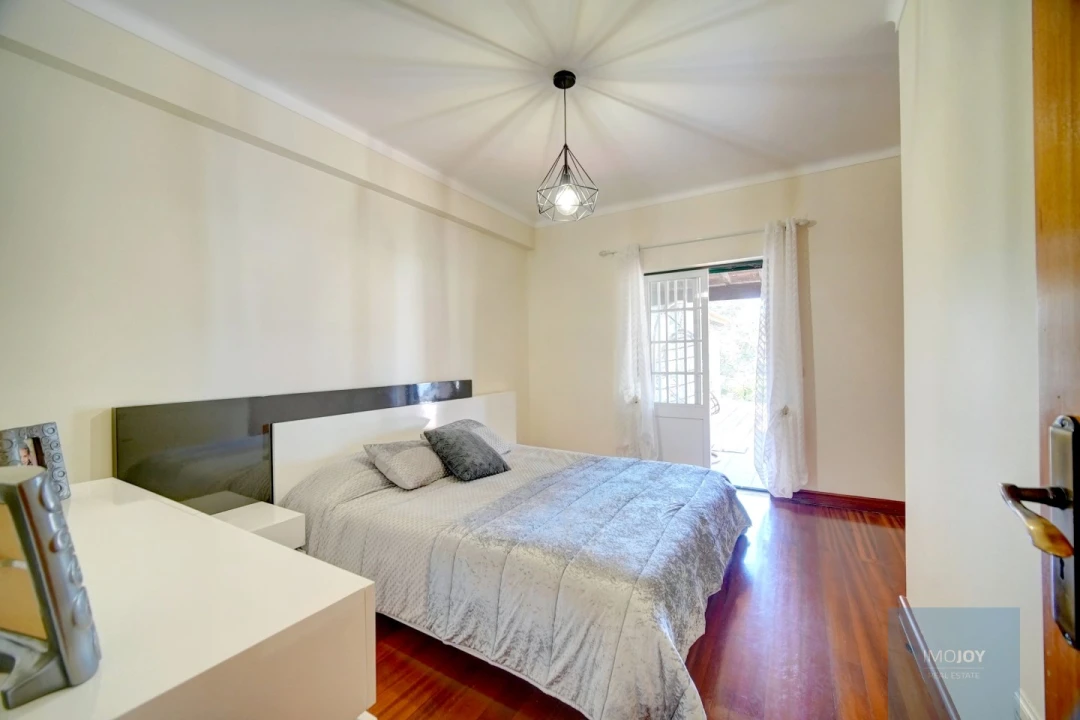 Moradia T6 para Venda em Benavente Foto 22