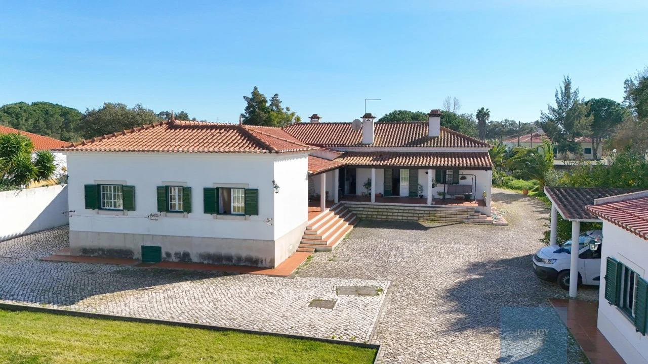 Moradia T6 para Venda em Benavente Foto 46