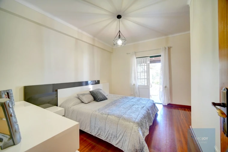 Moradia T6 para Venda em Benavente Foto 22