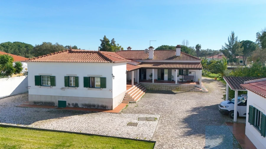 Moradia T6 para Venda em Benavente Foto 46