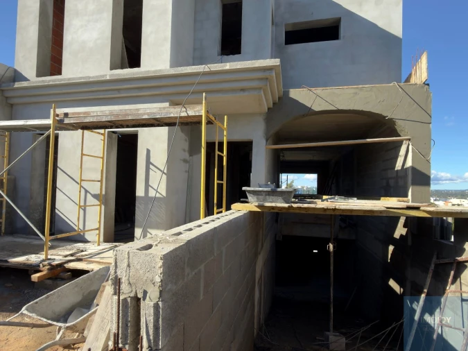 Moradia T4 para Venda em Estômbar e Parchal Foto 2