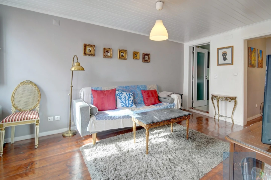Apartamento T1 para Venda em Santa Maria Maior Foto 3