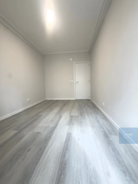 Apartamento T2 para Venda em Oeiras e São Julião da Barra, Paço de Arcos e Caxias