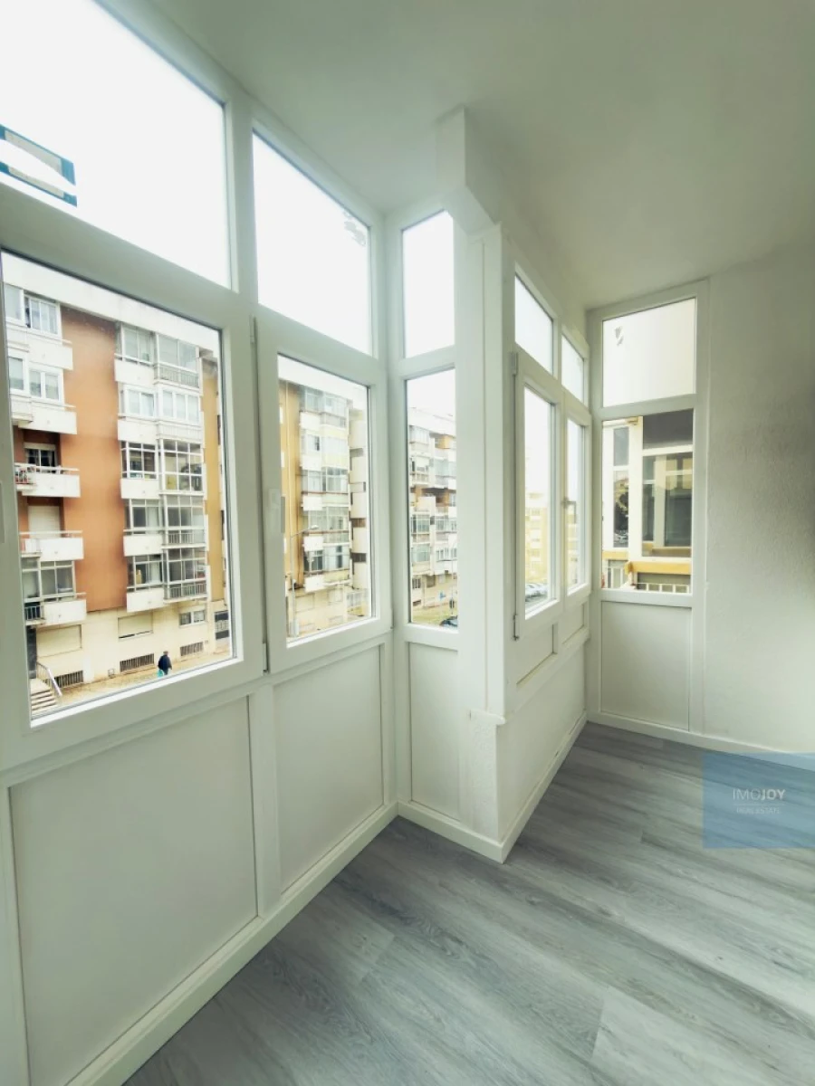 Apartamento T2 para Venda em Oeiras e São Julião da Barra, Paço de Arcos e Caxias Foto 12