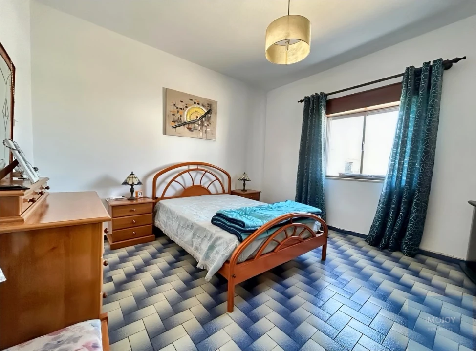 Moradia T4 para Venda em Rogil Foto 11