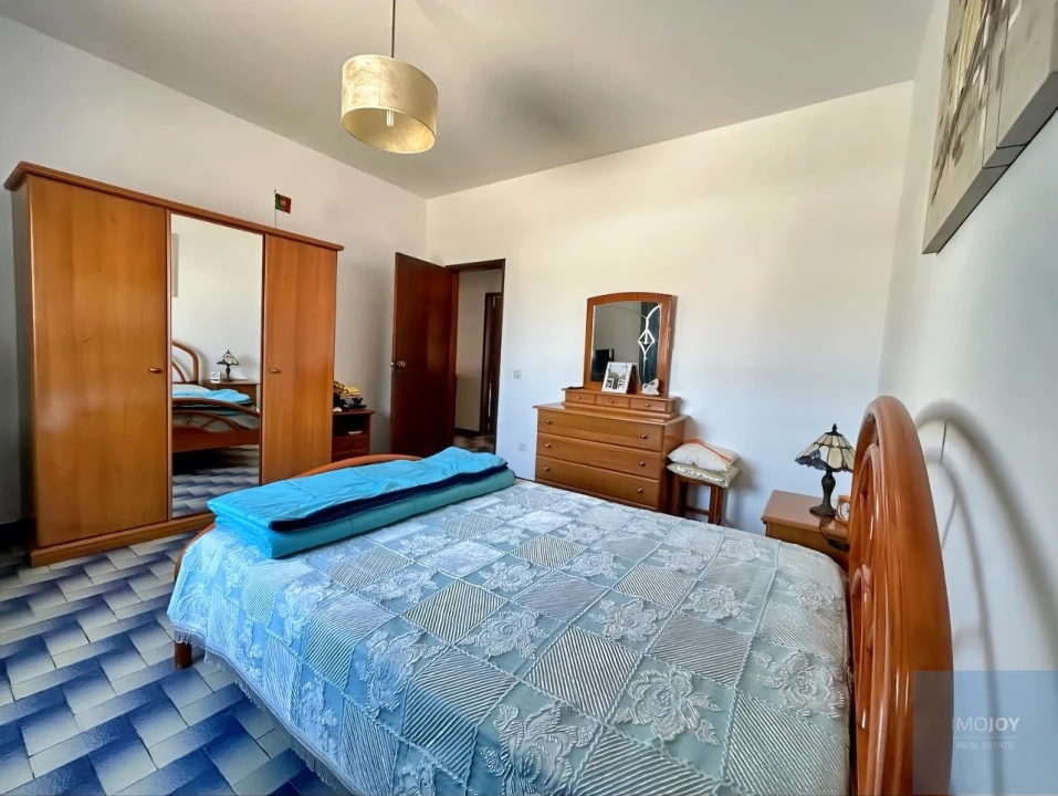 Moradia T4 para Venda em Rogil Foto 13