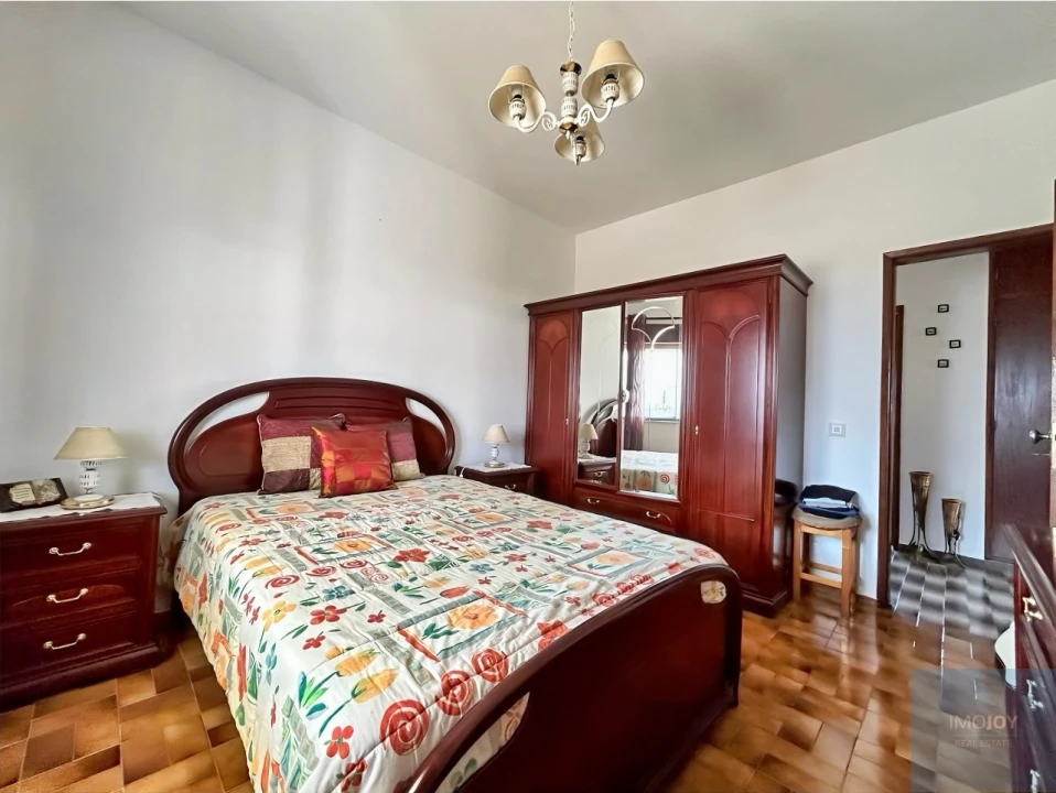 Moradia T4 para Venda em Rogil Foto 15