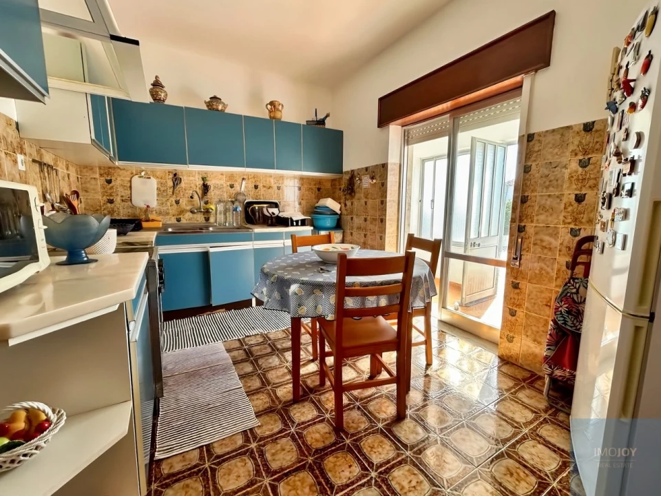 Moradia T4 para Venda em Rogil Foto 7