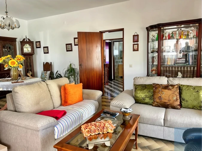 Moradia T4 para Venda em Rogil Foto 3