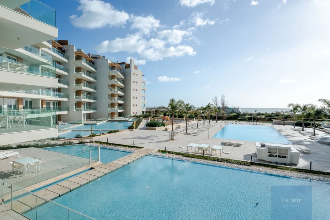 Apartamento T2 para Venda em Quarteira Foto 1