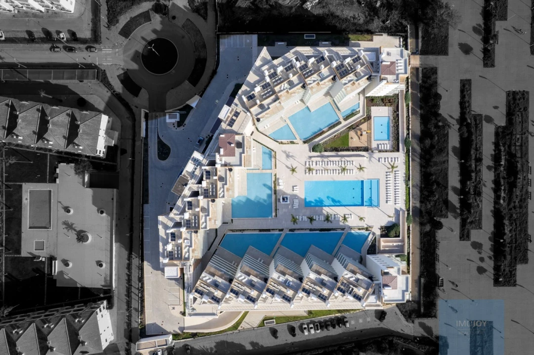 Apartamento T2 para Venda em Quarteira Foto 41