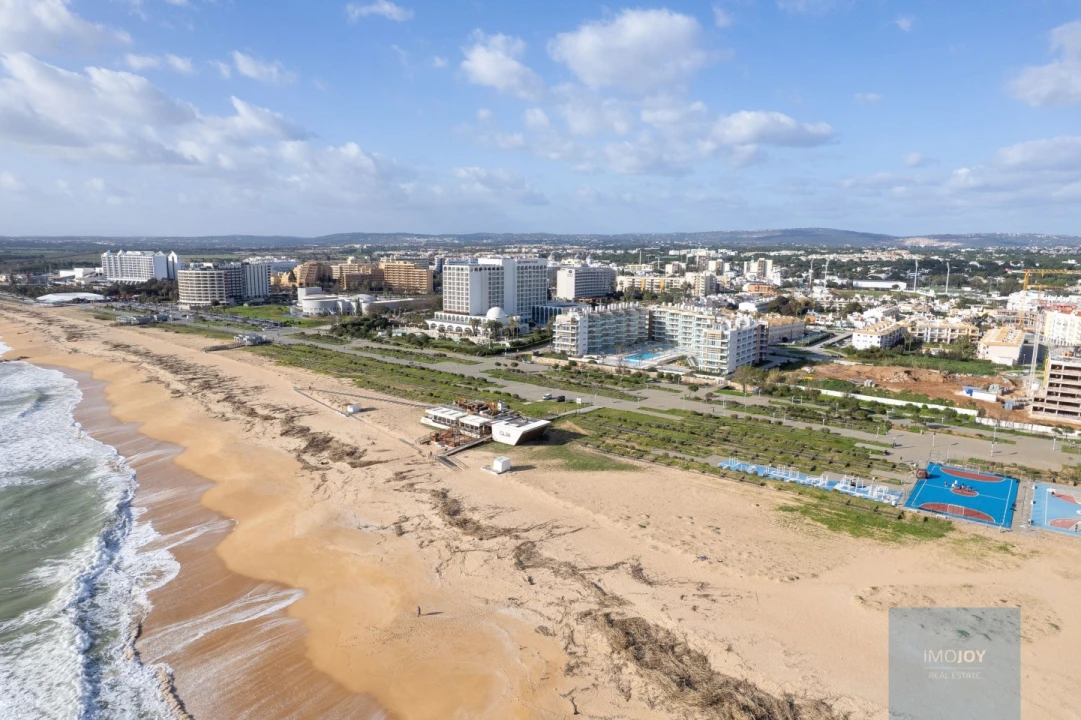Apartamento T2 para Venda em Quarteira Foto 43