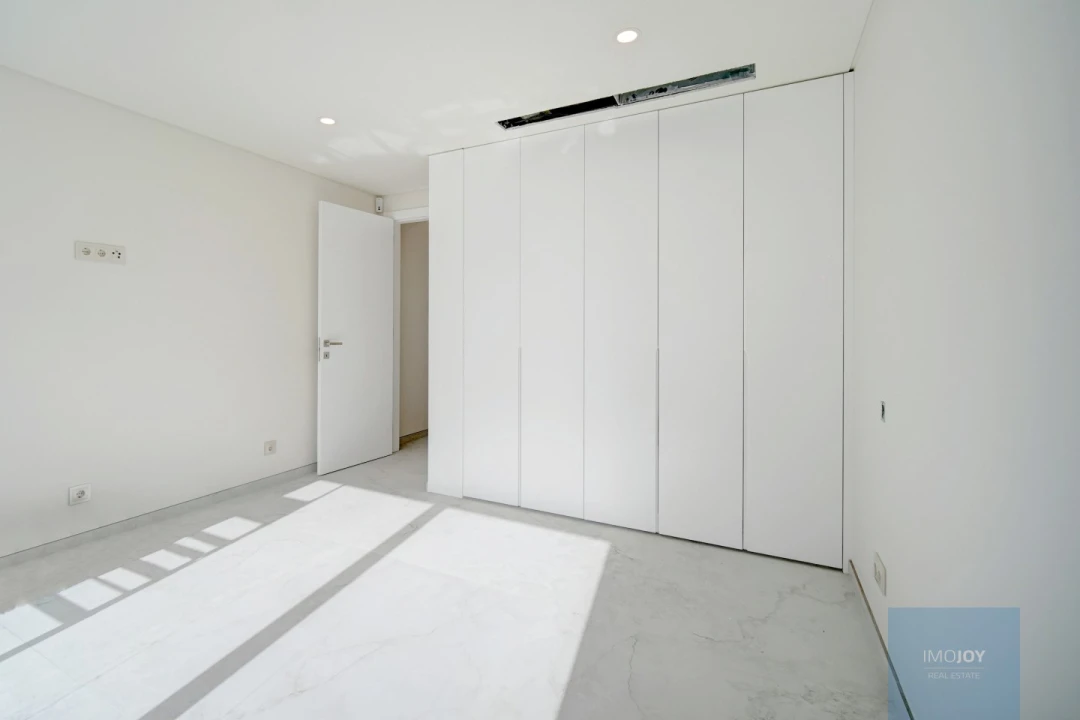 Moradia T4 para Venda em Alcabideche Foto 16