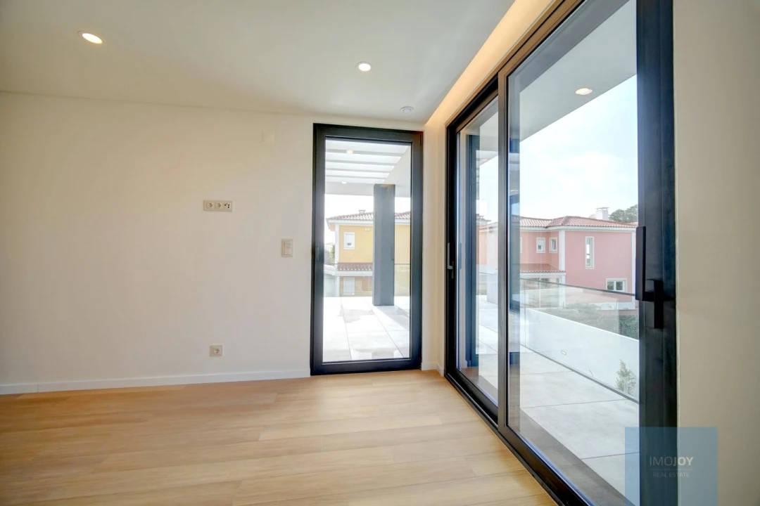 Moradia T4 para Venda em Alcabideche Foto 22