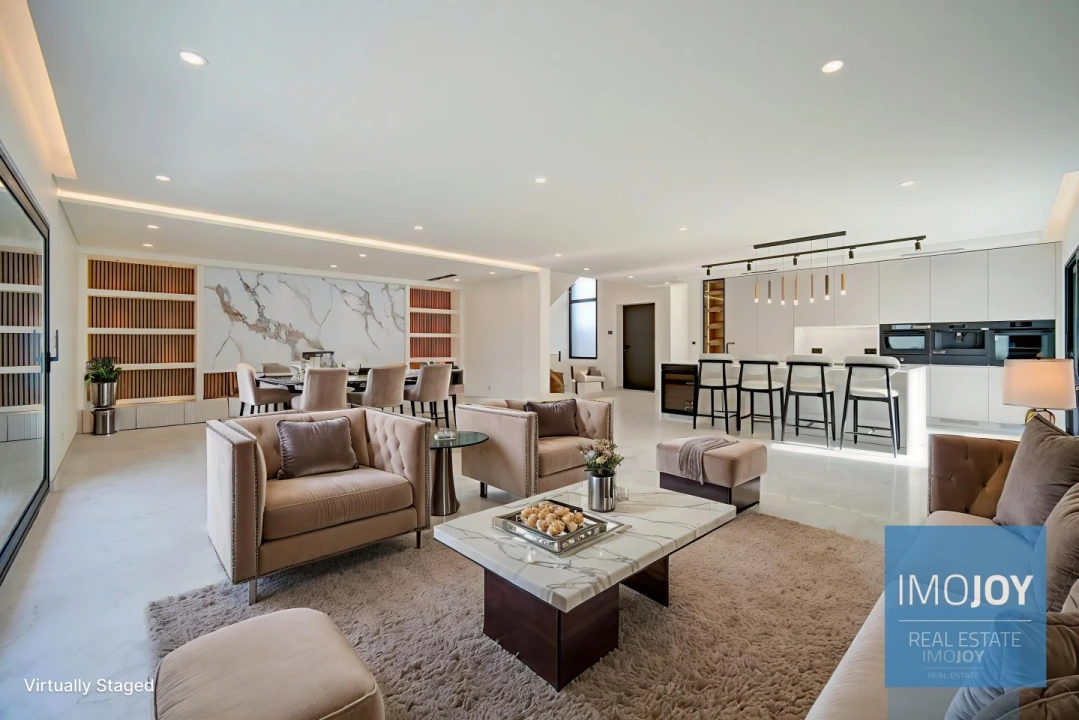 Moradia T4 para Venda em Alcabideche Foto 3