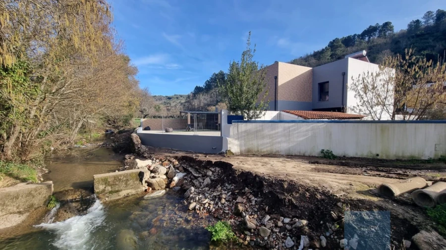 Moradia T4 para Venda em Ribeira de Nisa e Carreiras Foto 29