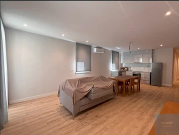 Apartamento T3 para Arrendamento em Cedofeita, Santo Ildefonso, Sé, Miragaia, São Nicolau e Vitória