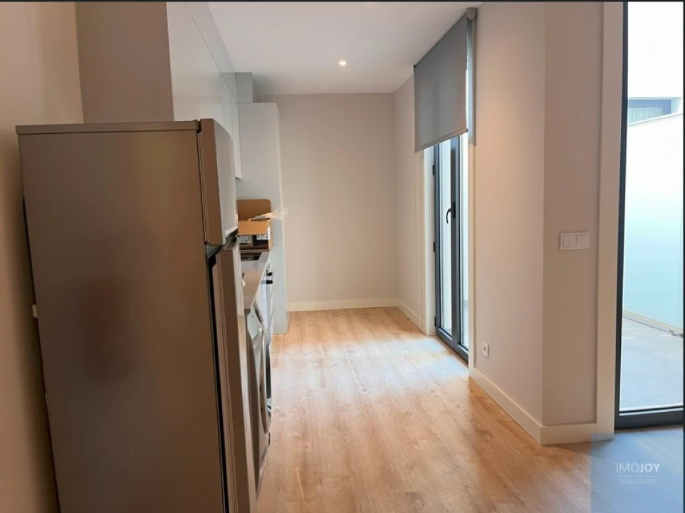 Apartamento T3 para Arrendamento em Cedofeita, Santo Ildefonso, Sé, Miragaia, São Nicolau e Vitória Foto 9