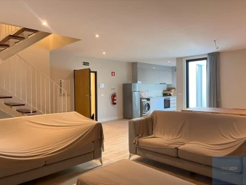 Apartamento T3 para Arrendamento em Cedofeita, Santo Ildefonso, Sé, Miragaia, São Nicolau e Vitória