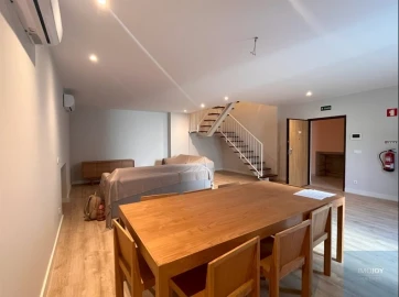 Apartamento T3 para Arrendamento em Cedofeita, Santo Ildefonso, Sé, Miragaia, São Nicolau e Vitória