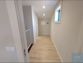 Apartamento T3 para Arrendamento em Cedofeita, Santo Ildefonso, Sé, Miragaia, São Nicolau e Vitória