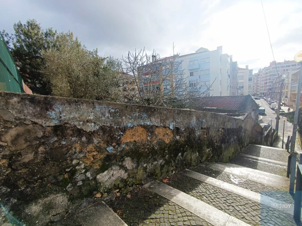 Terreno para Venda em Agualva e Mira-Sintra Foto 8