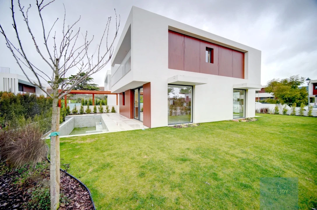 Moradia T3 para Venda em Santa Maria e São Miguel, São Martinho, São Pedro Penaferrim Foto 4