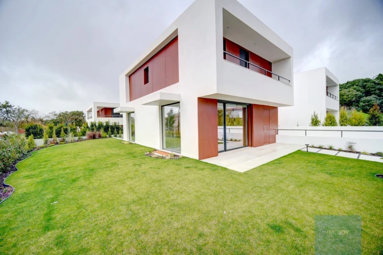 Moradia T3 para Venda em Santa Maria e São Miguel, São Martinho, São Pedro Penaferrim Foto 1