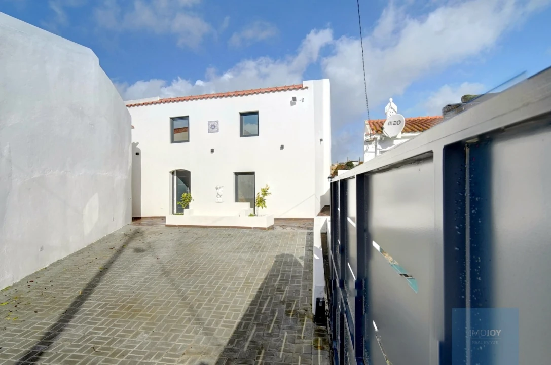 Moradia T3 para Venda em Santiago dos Velhos Foto 34