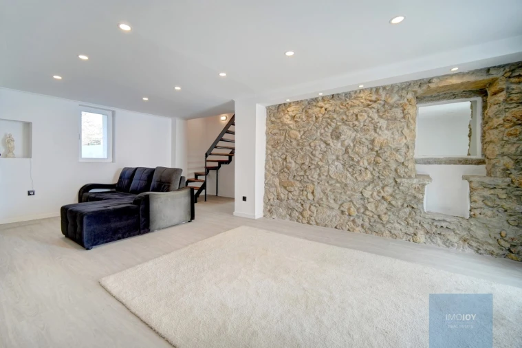 Moradia T3 para Venda em Santiago dos Velhos Foto 5