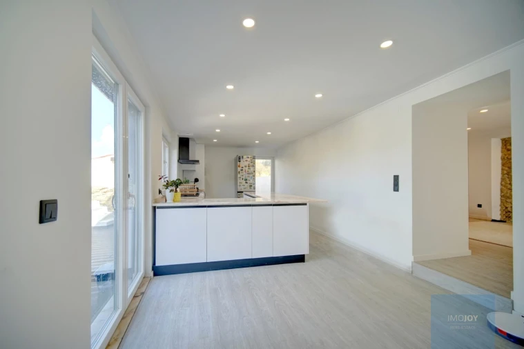 Moradia T3 para Venda em Santiago dos Velhos Foto 9