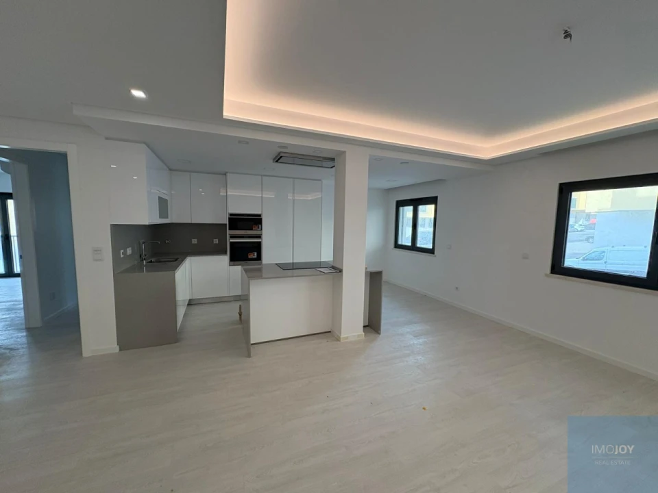 Apartamento T2 para Venda em Ericeira Foto 1