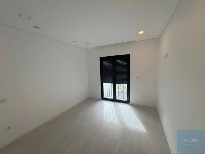 Apartamento T2 para Venda em Ericeira Foto 13