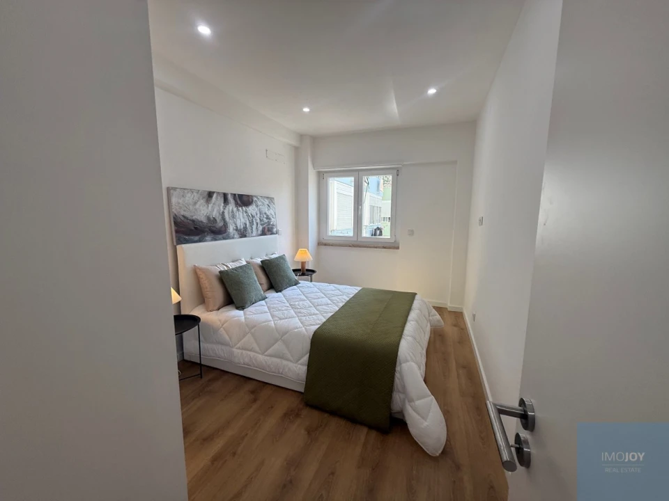Apartamento T3 para Venda em Benfica Foto 11