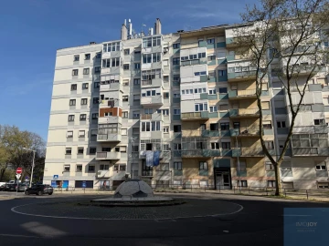 Apartamento T3 para Venda em Benfica