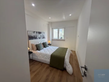 Apartamento T3 para Venda em Benfica