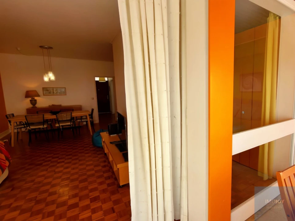 Apartamento T2 para Arrendamento em Portimão Foto 7