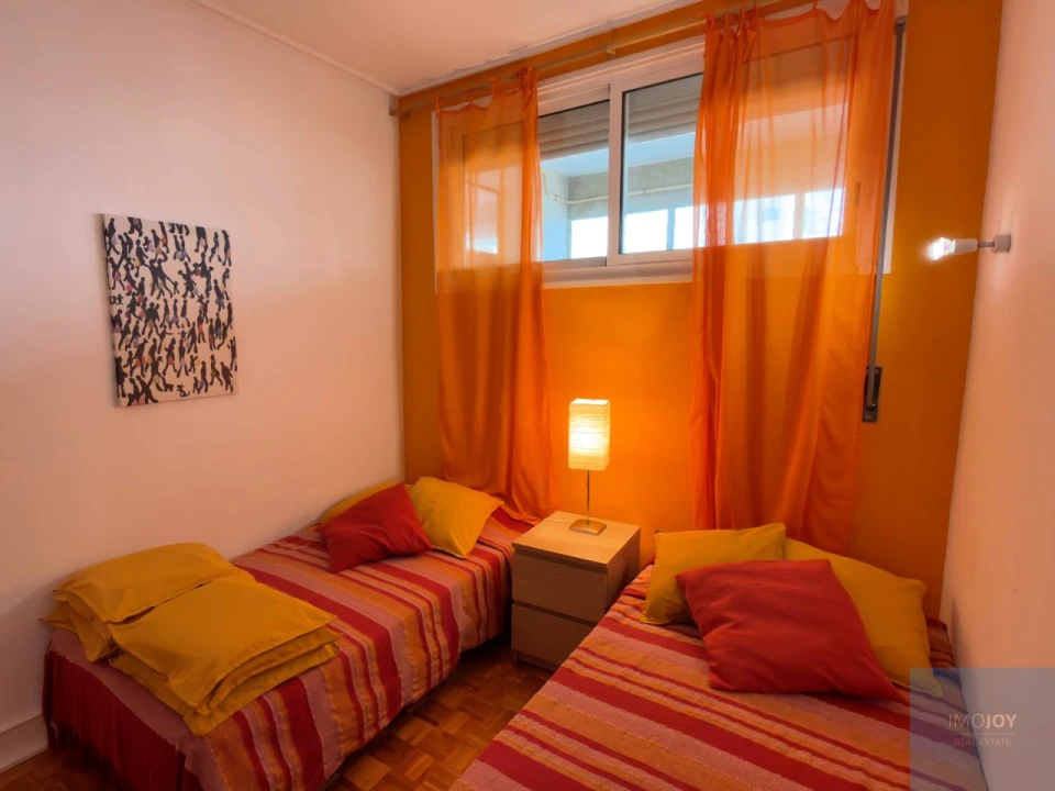 Apartamento T2 para Arrendamento em Portimão Foto 17