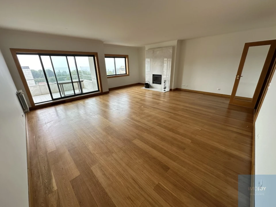 Apartamento T3 para Arrendamento em Aldoar, Foz do Douro e Nevogilde Foto 2