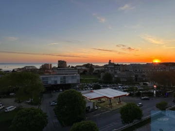 Apartamento T3 para Arrendamento em Aldoar, Foz do Douro e Nevogilde