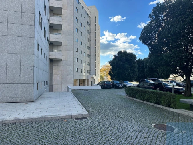 Apartamento T3 para Arrendamento em Aldoar, Foz do Douro e Nevogilde Foto 23