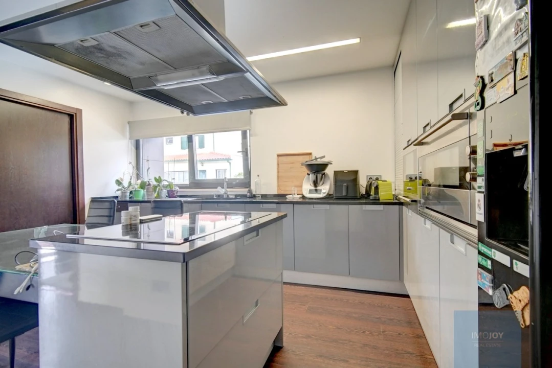 Moradia T4 para Venda em Oeiras e São Julião da Barra, Paço de Arcos e Caxias Foto 12