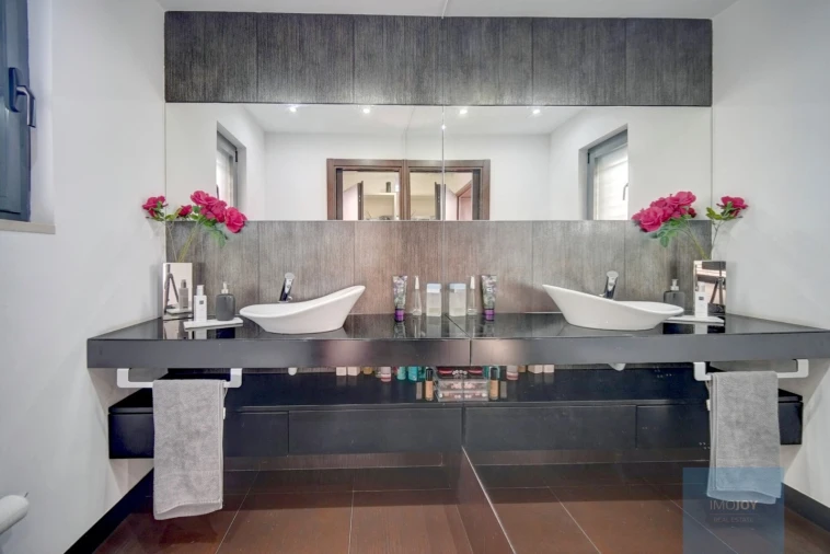 Moradia T4 para Venda em Oeiras e São Julião da Barra, Paço de Arcos e Caxias Foto 14