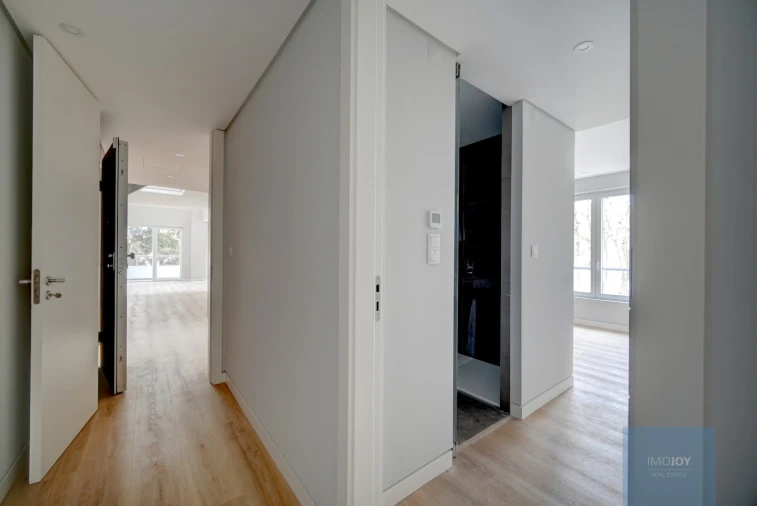 Apartamento T3 para Venda em Carcavelos e Parede Foto 20