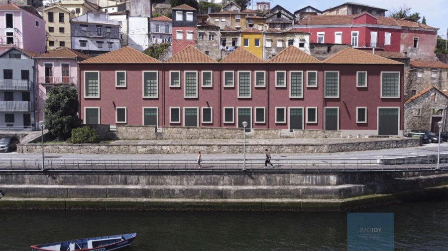 Loja para Venda em Santa Marinha e São Pedro da Afurada